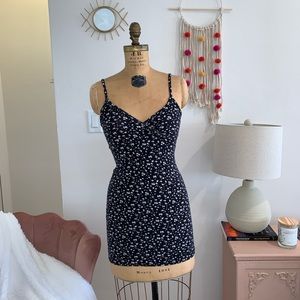 TILLYS SPAGHETTI STRAP FLOWER PATTERN SKATER DRESS SIZE SMALL